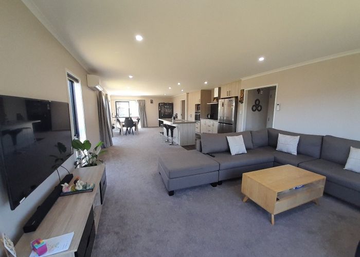  at 48 Te Kaeaea Crescent, Wallaceville, Upper Hutt