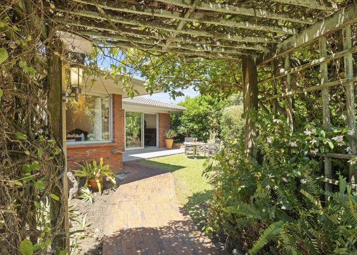  at 54A Seacliffe Road, Hillsborough, Auckland