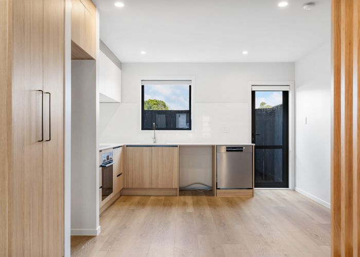  at 7/506 Glenfield Road, Bayview, North Shore City, Auckland