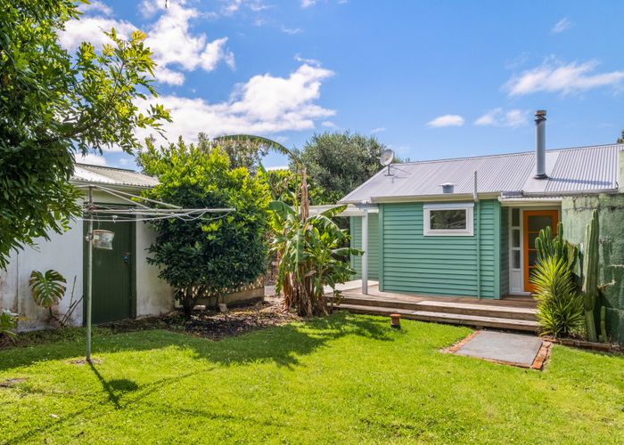  at 26 Douglas Street, Okitu, Gisborne