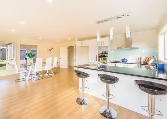  at 1 George Dean Place, Greenhithe, North Shore City, Auckland