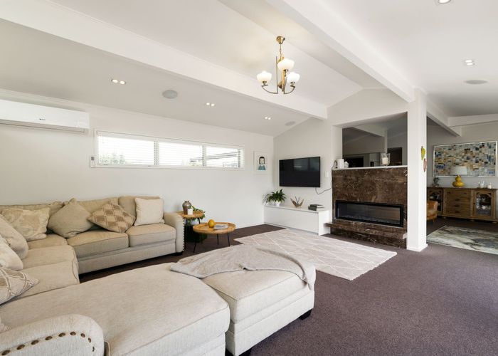  at 163 Lake Crescent, Hamilton Lake, Hamilton, Waikato