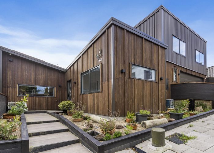  at 25B Deverell Place, Northcross, North Shore City, Auckland