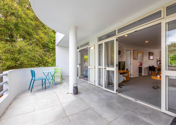  at 2/100 Rossall Street, Merivale, Christchurch