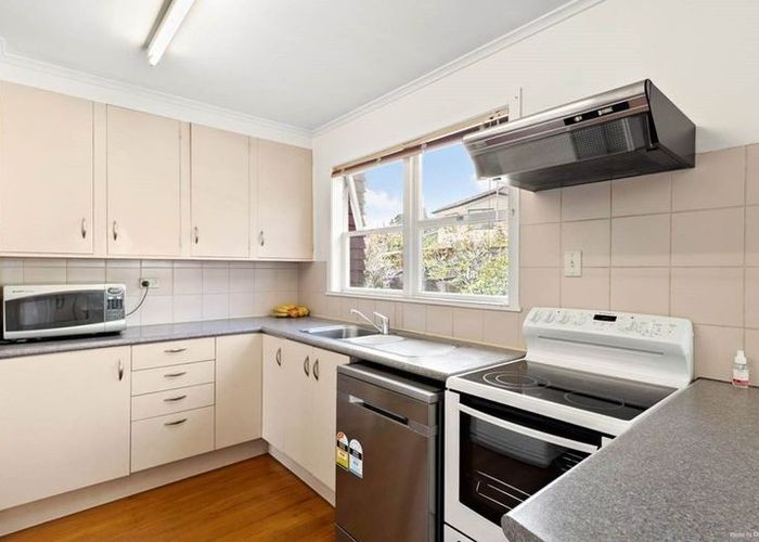  at 25 Ellice Road, Totara Vale, North Shore City, Auckland