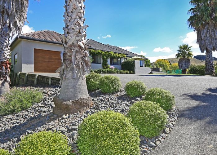  at 244 Seafield Road, Eskdale