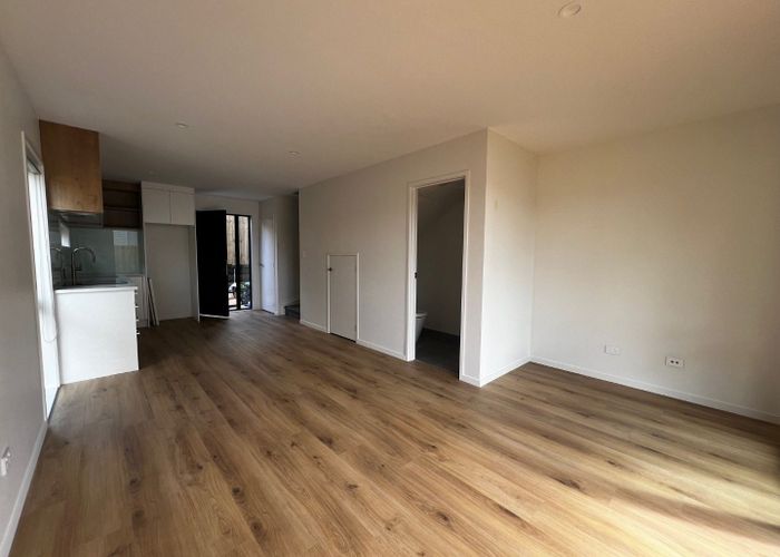  at 7/21 Divich Avenue, Te Atatu South, Waitakere City, Auckland