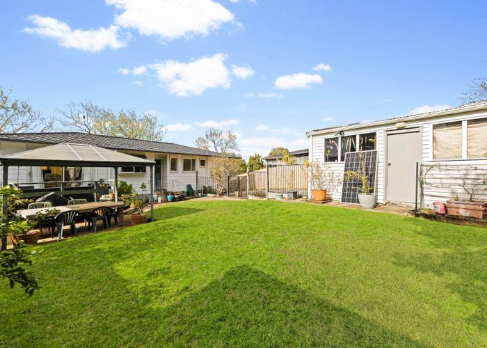  at 31 Mirrabooka Avenue, Botany Downs, Manukau City, Auckland