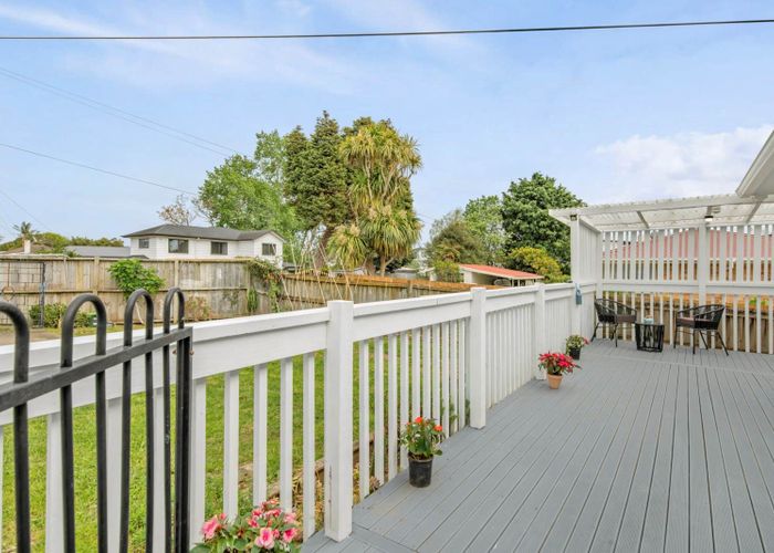  at 9 Lloyd Avenue, Papatoetoe, Manukau City, Auckland