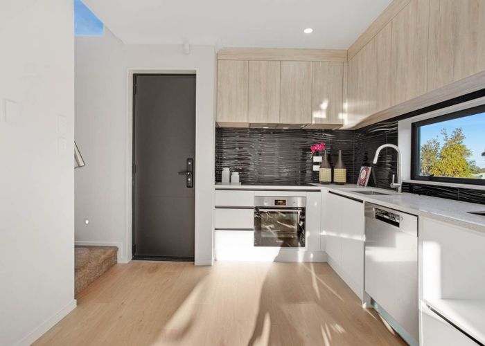  at Lot 2/15 Locket Road, Glenfield, North Shore City, Auckland