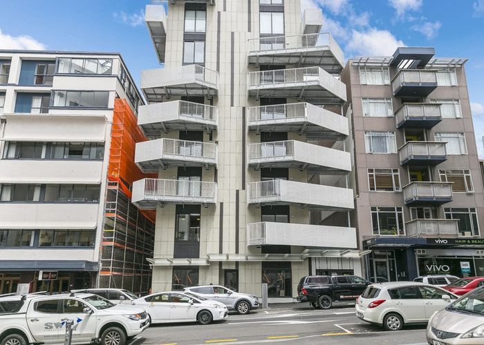  at 402 + 402a/111 Dixon Street, Te Aro, Wellington, Wellington