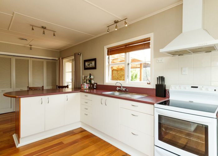  at 16 Kingston Street, Awapuni, Palmerston North