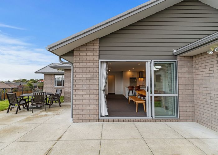  at 29 Sylvester Crescent, Flagstaff, Hamilton