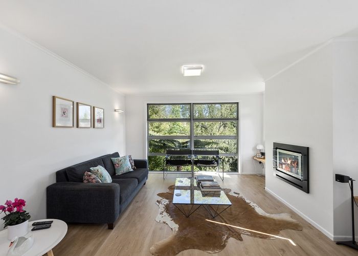  at 30 Beverley Crescent, Hillcrest, Hamilton