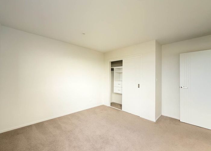  at 6 Paina Crescent, Massey, Waitakere City, Auckland