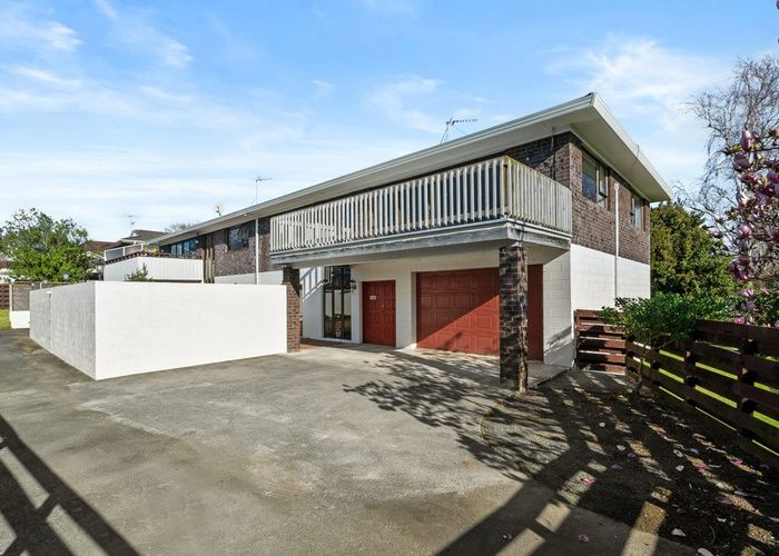  at 2/22 Diorella Drive, Clover Park, Manukau City, Auckland