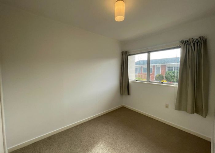  at 8/690 Pakuranga Road, Howick, Manukau City, Auckland