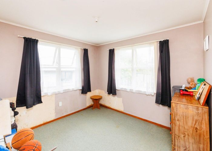  at 53 Tararua Terrace, Cloverlea, Palmerston North