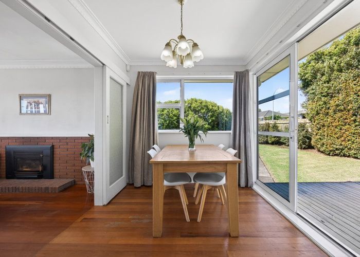  at 4 Carole Crescent, Pakuranga Heights, Manukau City, Auckland