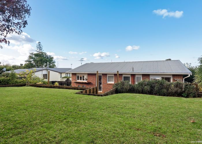  at 19 Hartley Terrace, Massey, Auckland