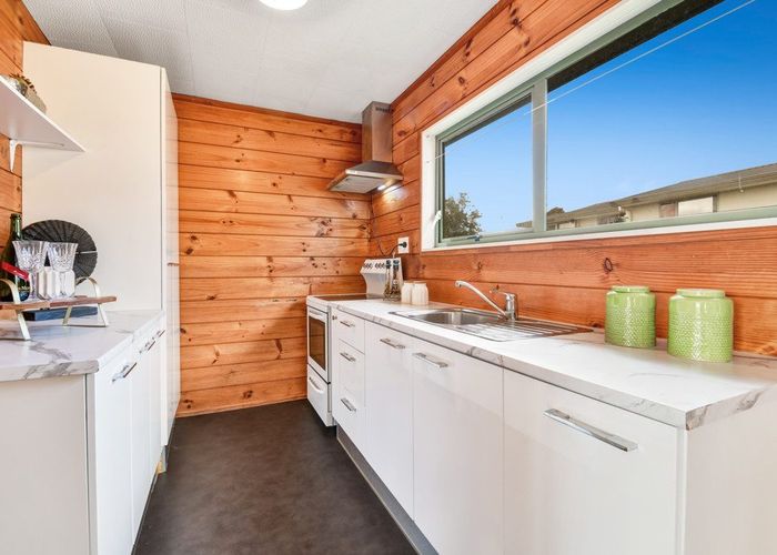  at 1/3 Jumento Place, Unsworth Heights, North Shore City, Auckland