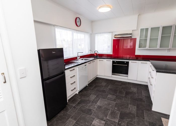  at 124 Naenae Road, Naenae, Lower Hutt, Wellington
