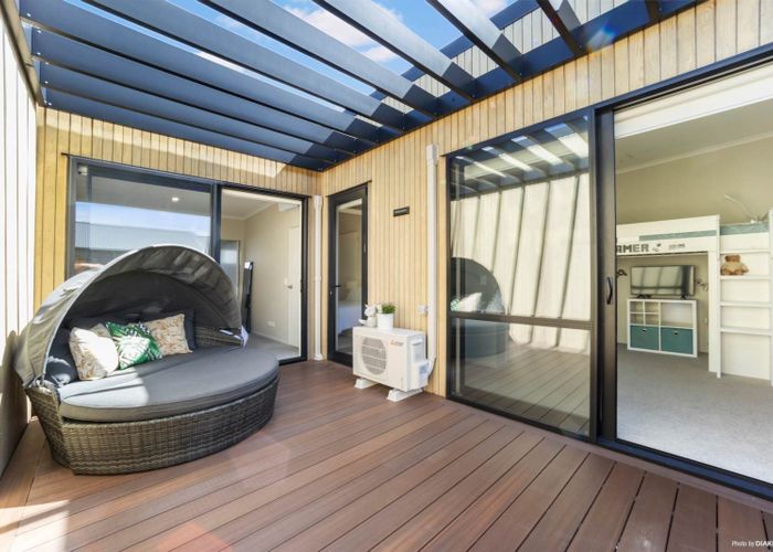  at 8 Kerewhenua Crescent, Hobsonville, Waitakere City, Auckland