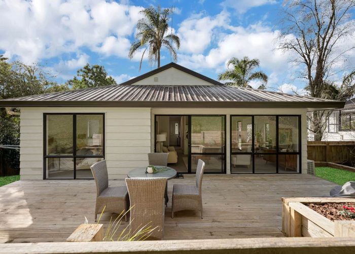  at 52 Topliss Drive, Torbay, North Shore City, Auckland