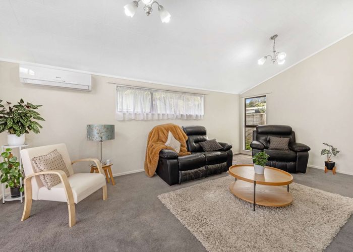  at 142 Holborn Drive, Stokes Valley, Lower Hutt, Wellington