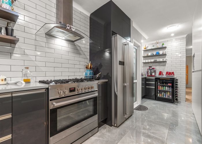  at 216 Welcome Bay Road, Welcome Bay, Tauranga, Bay Of Plenty