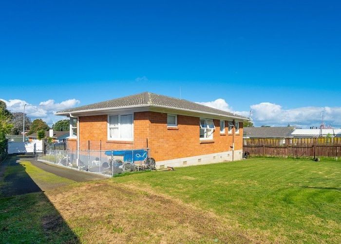  at 3 Rielly Place, Mount Wellington, Auckland