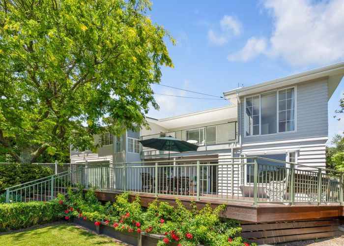  at 4 Liston Crescent, Howick, Manukau City, Auckland