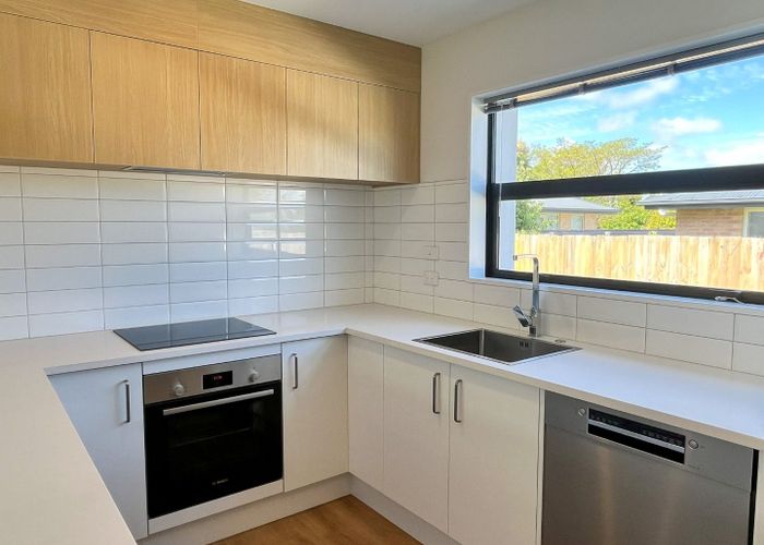  at 2/42 Sails Street, Papanui, Christchurch