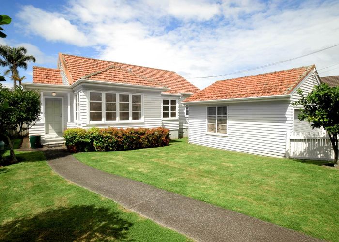  at 10 Peet Avenue, Royal Oak, Auckland City, Auckland