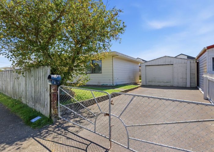  at 297B Chadwick Road, Greerton, Tauranga, Bay Of Plenty