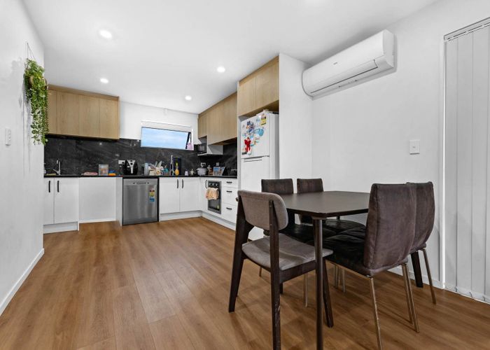  at 10D Benton Place, Manurewa, Manukau City, Auckland