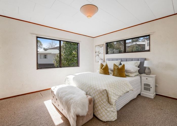  at 11 Felicity Place, Unsworth Heights, North Shore City, Auckland