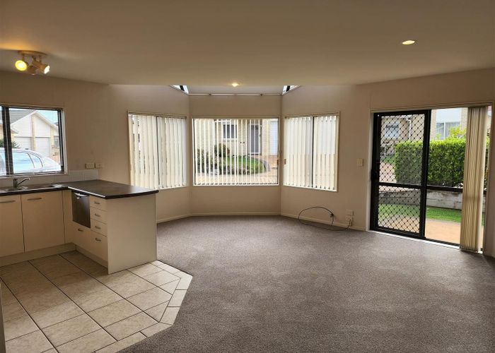  at 9/169 Sturges Road, Henderson, Auckland