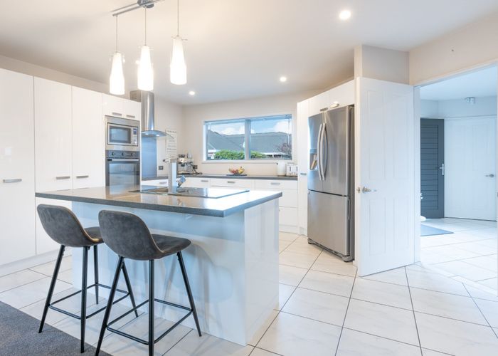  at 7 Goodall Place, Redwood, Christchurch