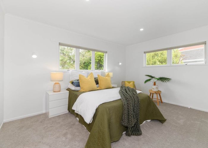  at 2 Crudge Street, Blockhouse Bay, Auckland