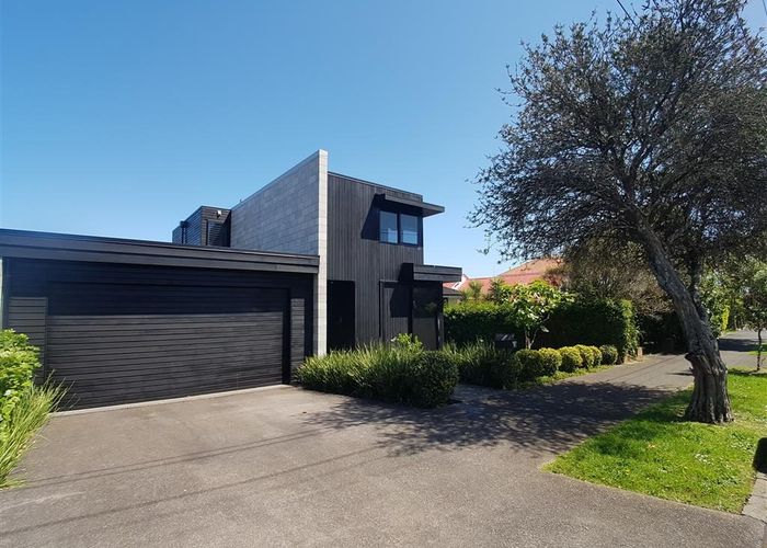  at 14 Winsomere Crescent, Westmere, Auckland City, Auckland