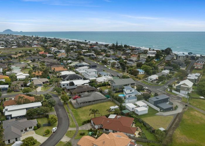  at 21 Coral Drive, Papamoa Beach, Papamoa