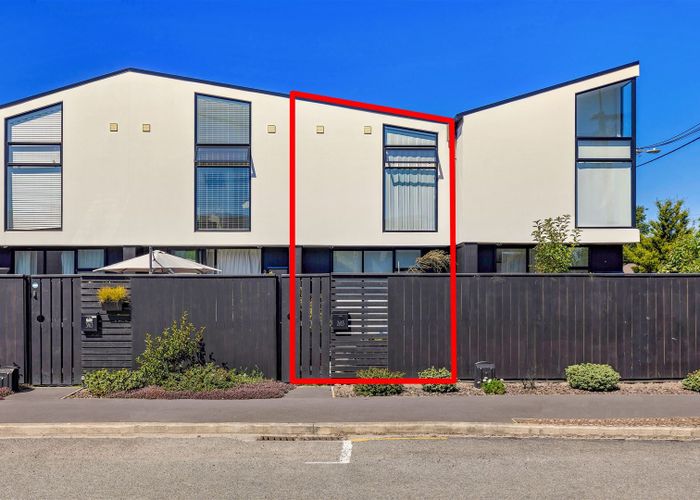  at 2/63 Poulson Street, Addington, Christchurch