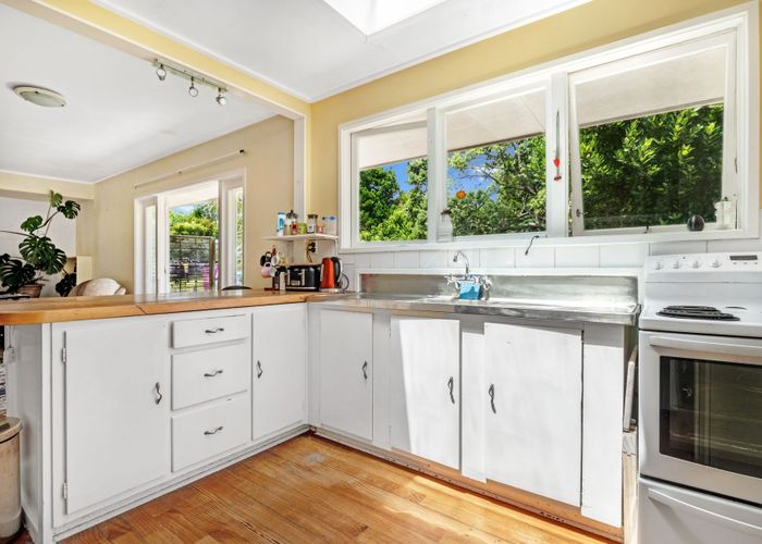  at 9 Matai street, Waiuku, Franklin, Auckland