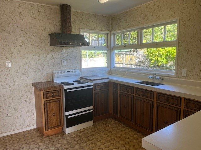  at 11B Beaconview Rise, Farm Cove, Manukau City, Auckland