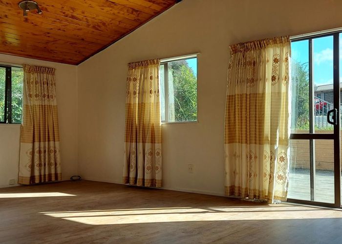  at 13 Muriel Place, Ranui, Waitakere City, Auckland