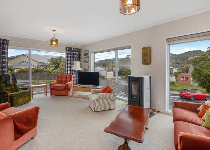  at 2/17 Lewer Street, Karori, Wellington, Wellington