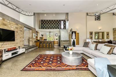  at 250 Bawden Road, Albany