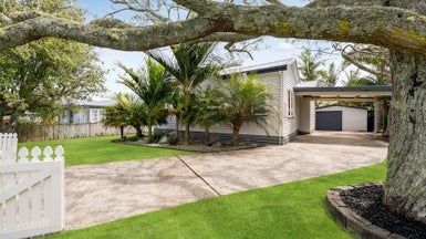  at 6 Second View Avenue, Beachlands, Auckland