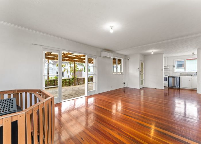  at 30 Ozich Avenue, Te Atatu South, Auckland